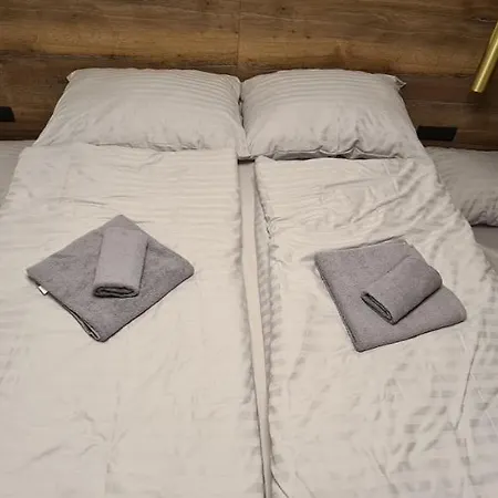 Ovruc - Rodinny 111 Штрбске-Плесо