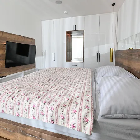 Ovruc - Rodinny 111 4* Štrbské Pleso