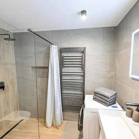 Aparthotel Ovruc - Rodinny 111