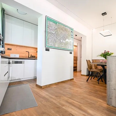 Ovruc - Rodinny 111 Aparthotel 4*