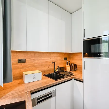 Ovruc - Rodinny 111 Apart Otel Štrbské Pleso