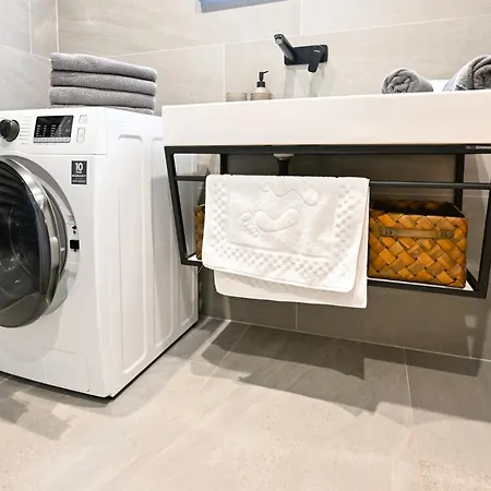 Ovruc - Rodinny 111 Apart Otel Štrbské Pleso